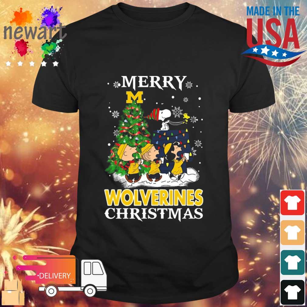 Snoopy And Friends Michigan Wolverines Merry Christmas sweatshirt